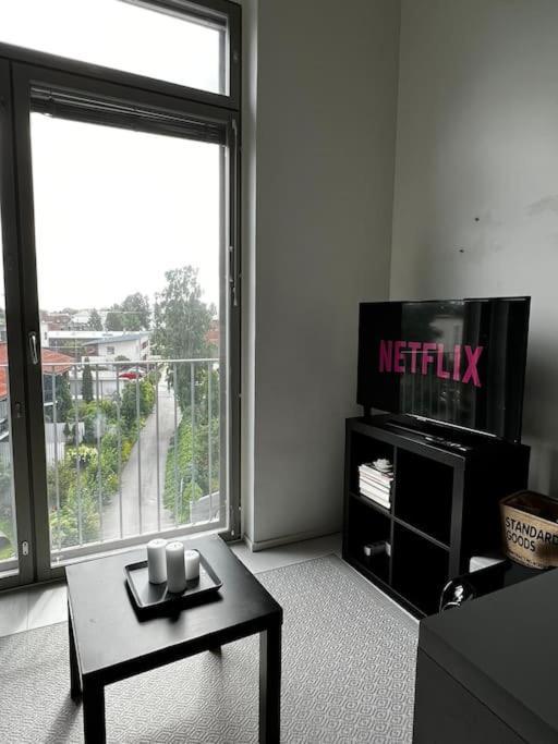 Apartamento Cozy Penthouse Loft - Near The Airport Vantaa Exterior foto
