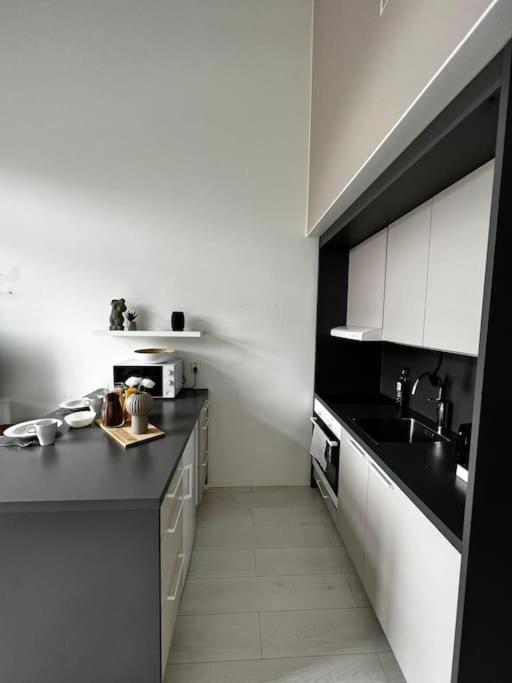 Apartamento Cozy Penthouse Loft - Near The Airport Vantaa Exterior foto